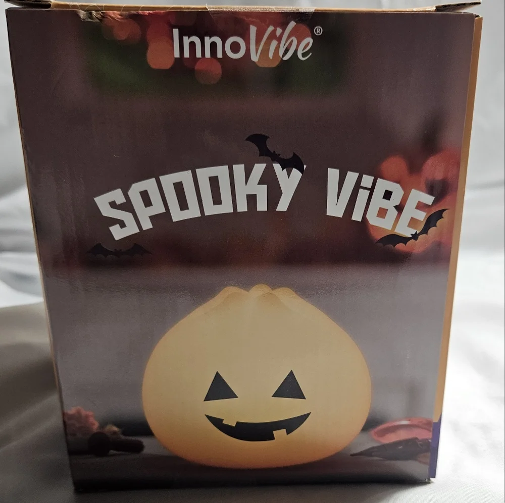 Squishy Spooky Dumpling Color Changing Light NWT